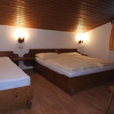 Bergland Apartment *