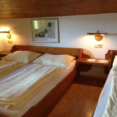 Bergland Apartment *